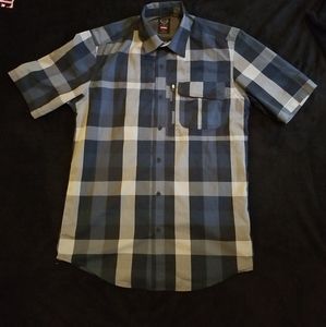 Wrangler Men's ATG Short Sleeve Button-Down Shirt